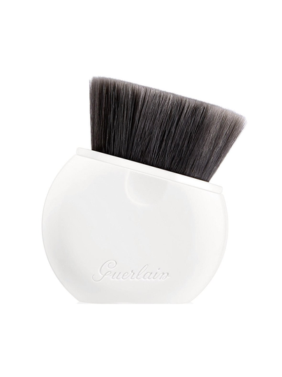L'essentiel foundation brush -meikkivoidesivellin