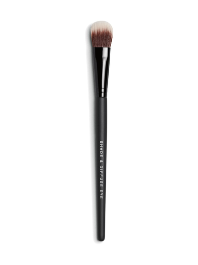 Shade & diffuse eye brush -sivellin