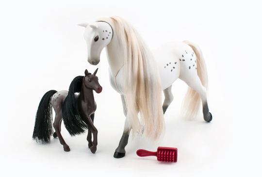 Royal Breeds - Kiss 'n Nuzzle - Appaloosa and Foal (85004A)